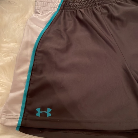 Under Armour shorts - Picture 2 of 3